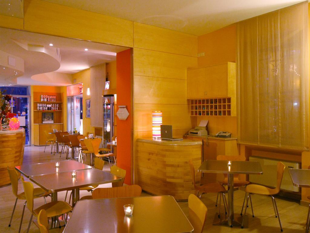 Albergo Ristorante Corsini Pavullo nel Frignano Εξωτερικό φωτογραφία