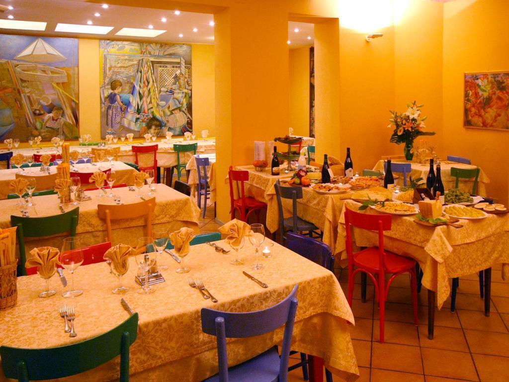 Albergo Ristorante Corsini Pavullo nel Frignano Εξωτερικό φωτογραφία